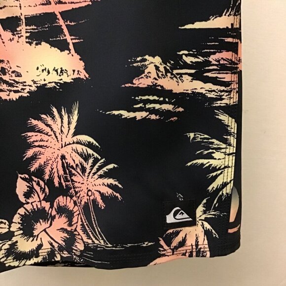 Quicksilver 34 Highline Boardshorts Stretch Black Tropical Men’s Swim Surf - Picture 4 of 11